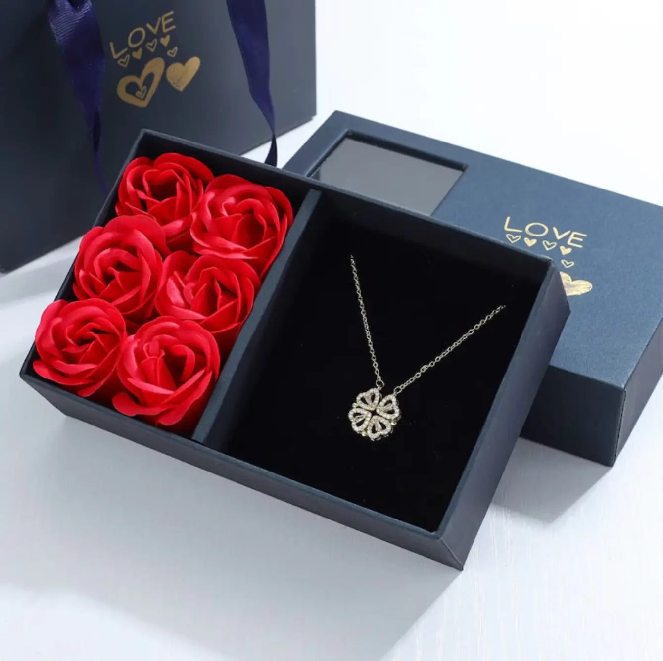 lucky necklace including gift box with roses